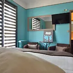 Hotel La Roseraie 2*