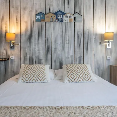 Hotell La Roseraie Fouras