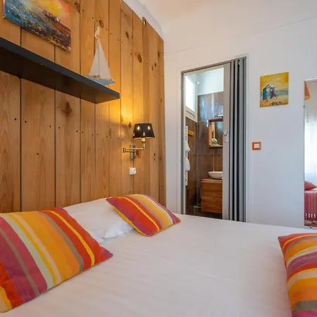 Hotell La Roseraie 2*