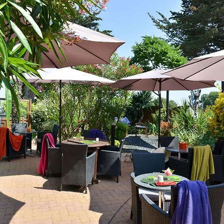 Hotell La Roseraie 2*