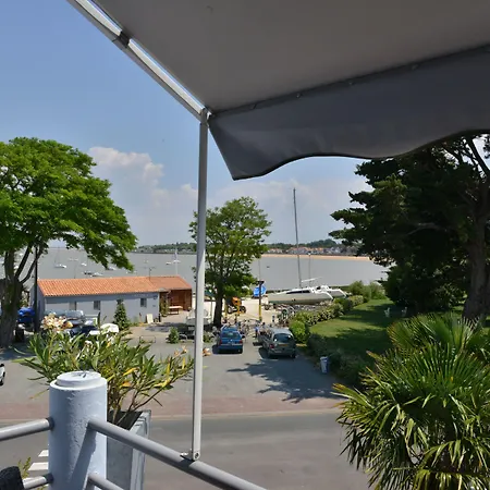 La Roseraie 2* Fouras